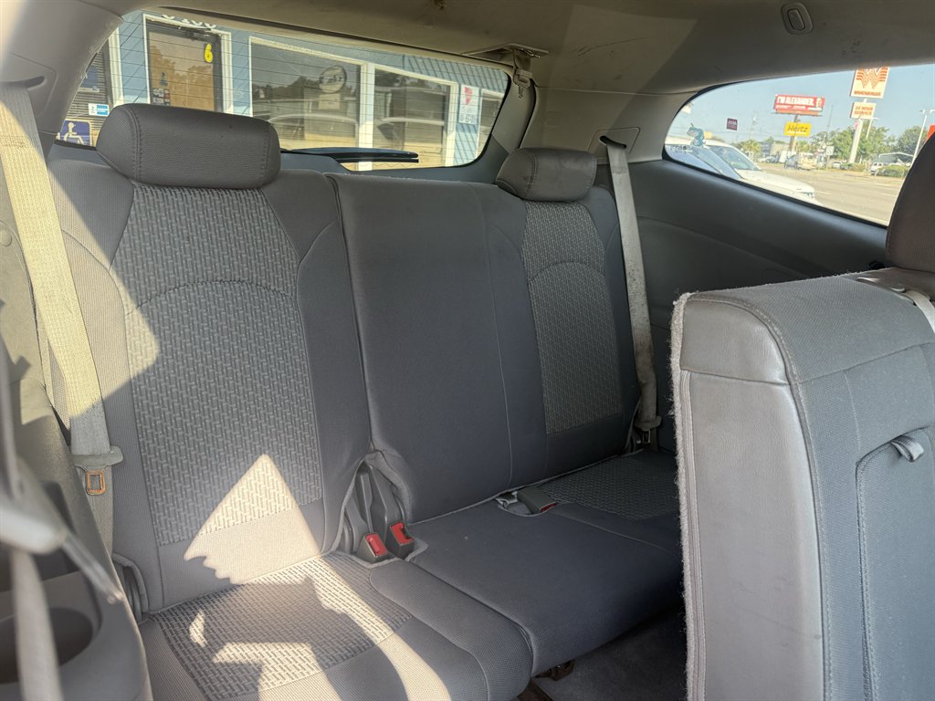 2017 Chevrolet Traverse - $11,595