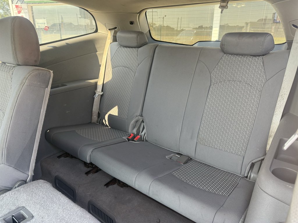 2017 Chevrolet Traverse - $11,595