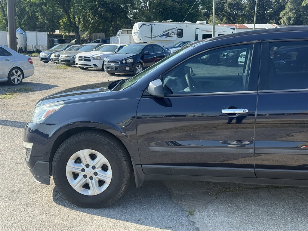 2017 Chevrolet Traverse - $11,595
