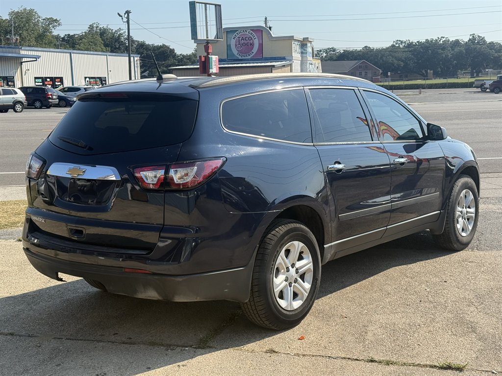 2017 Chevrolet Traverse - $11,595