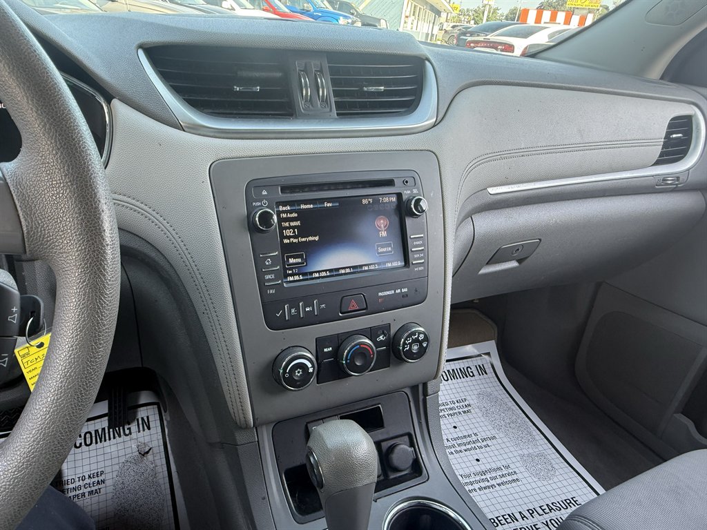 2017 Chevrolet Traverse - $11,595