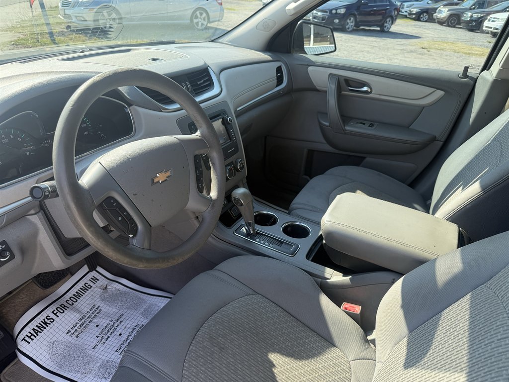 2017 Chevrolet Traverse - $11,595