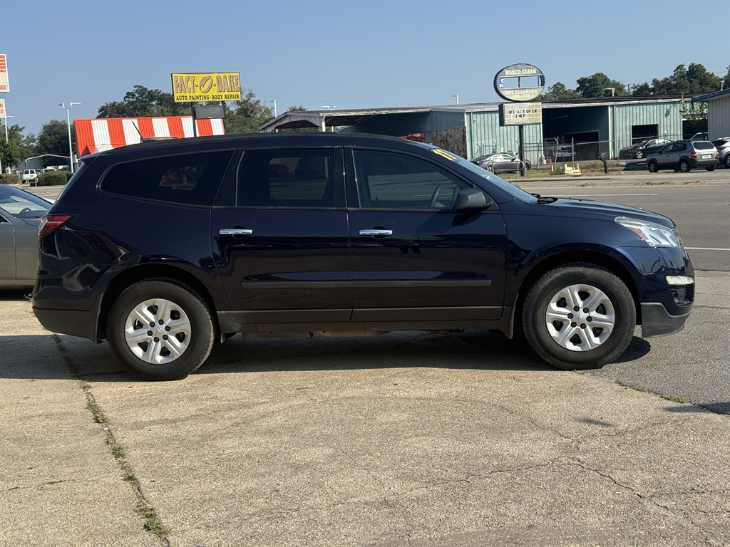 2017 Chevrolet Traverse - $11,595