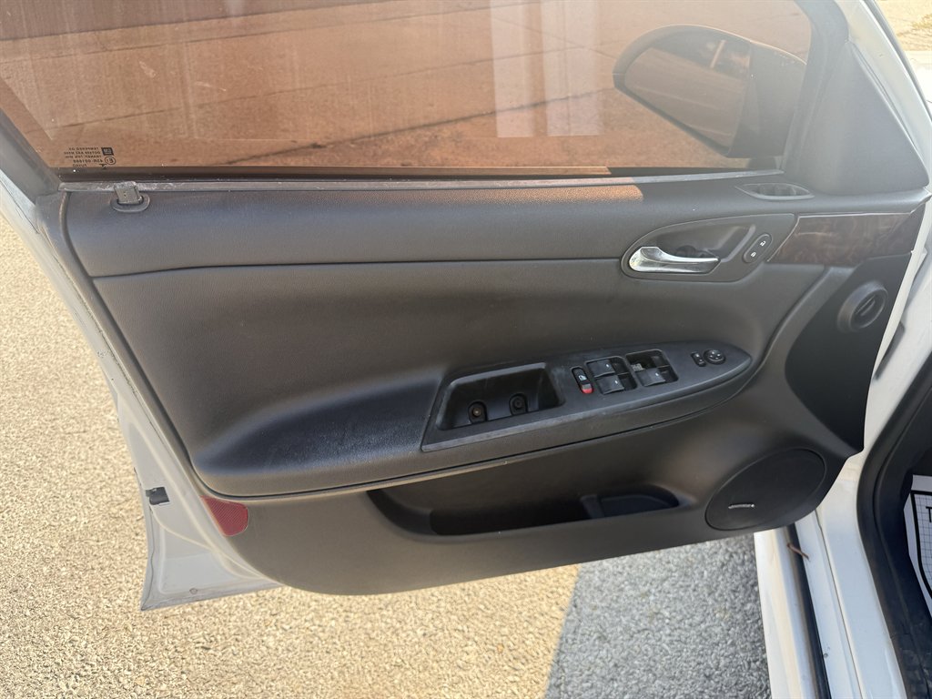 2016 Chevrolet Impala - $9,995