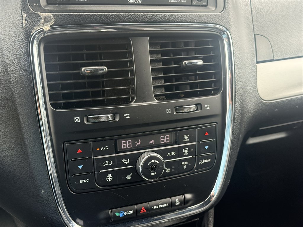 2019 Dodge Grand Caravan - $11,595