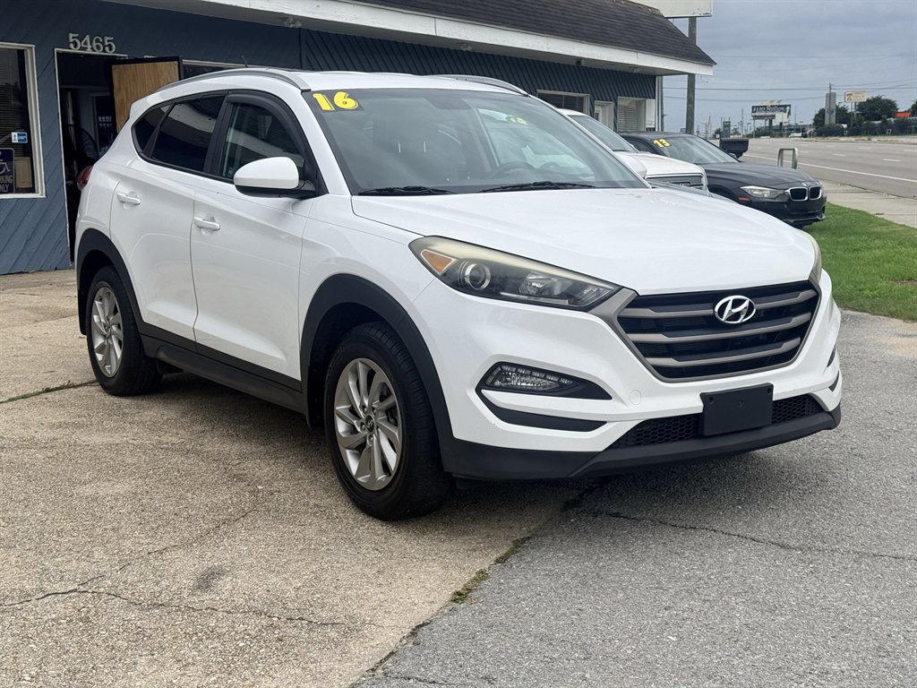 2016 Hyundai Tucson - $10,995