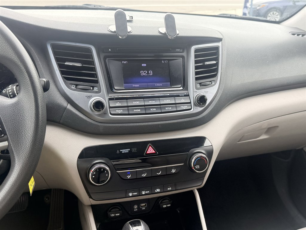 2016 Hyundai Tucson - $10,995