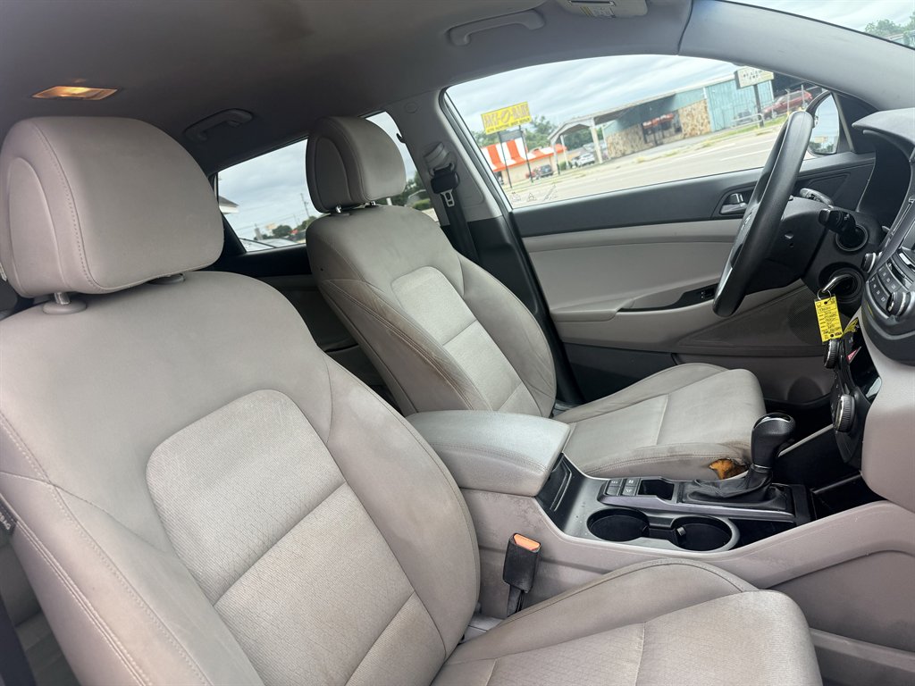 2016 Hyundai Tucson - $10,995