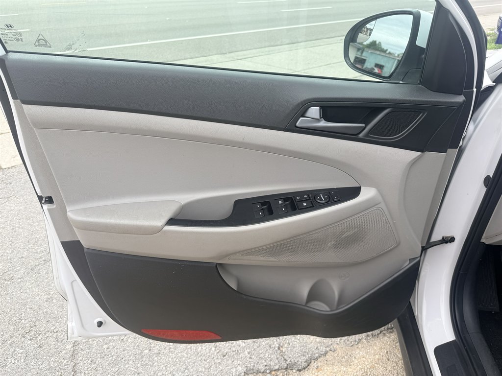 2016 Hyundai Tucson - $10,995