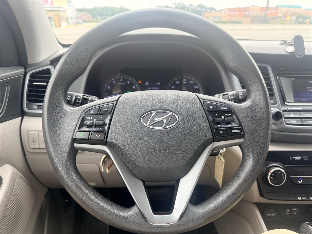 2016 Hyundai Tucson - $10,995