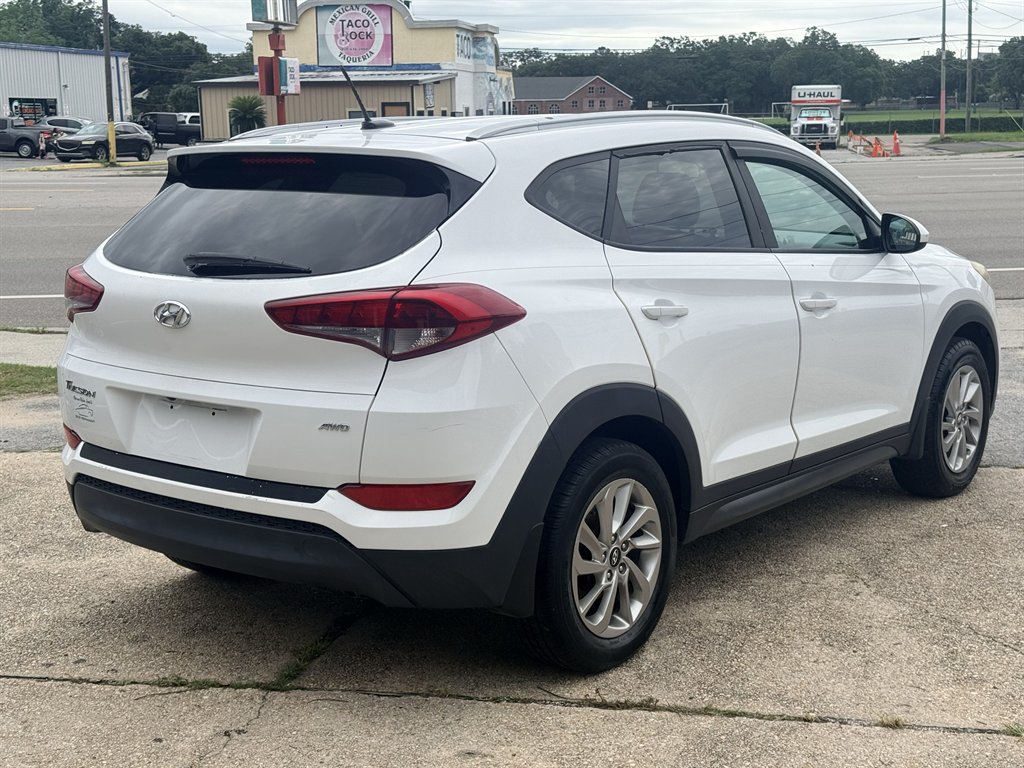 2016 Hyundai Tucson - $10,995