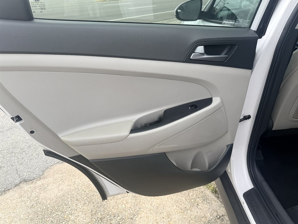 2016 Hyundai Tucson - $10,995