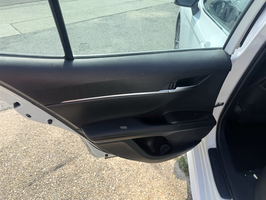 2021 Toyota Camry - $15,995