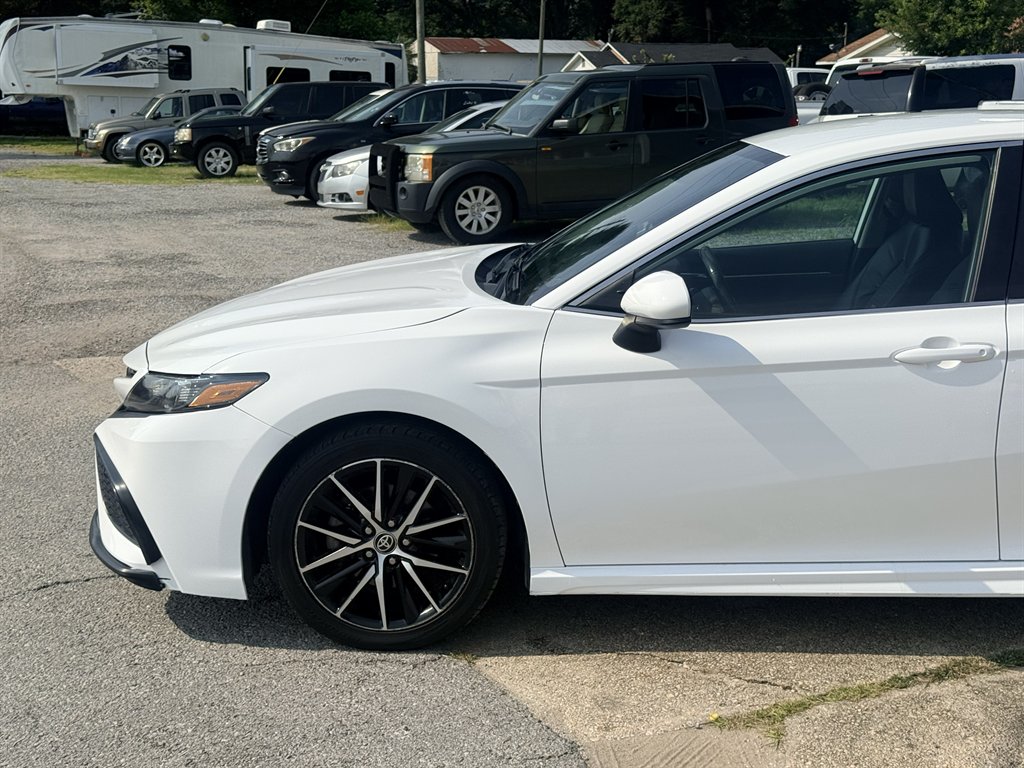 2021 Toyota Camry - $15,995