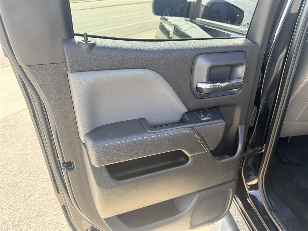 2015 Chevrolet Silverado 1500 - $16,495