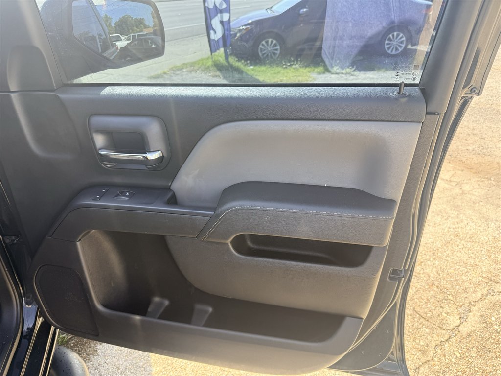 2015 Chevrolet Silverado 1500 - $16,495