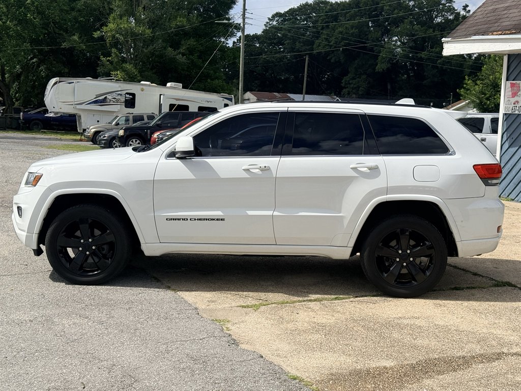 2014 Jeep Cherokee - $12,495