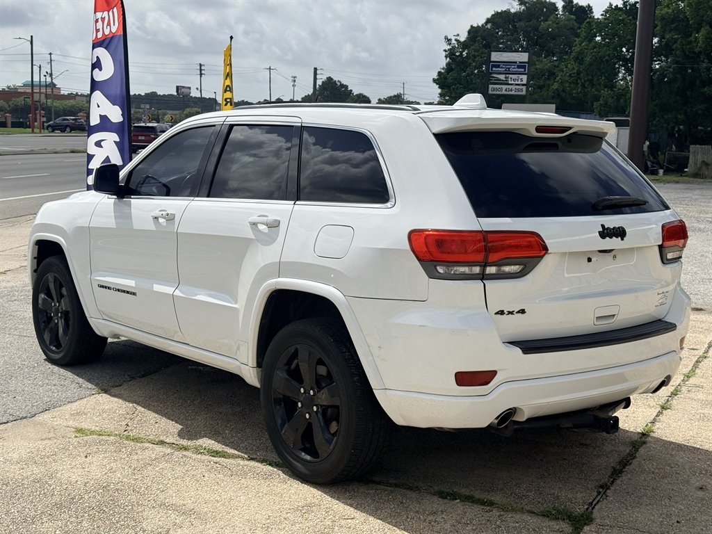2014 Jeep Cherokee - $12,495