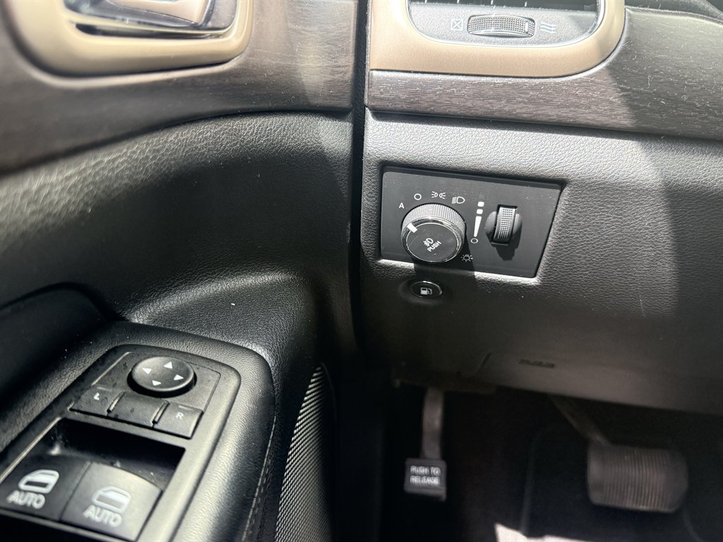 2014 Jeep Cherokee - $12,495