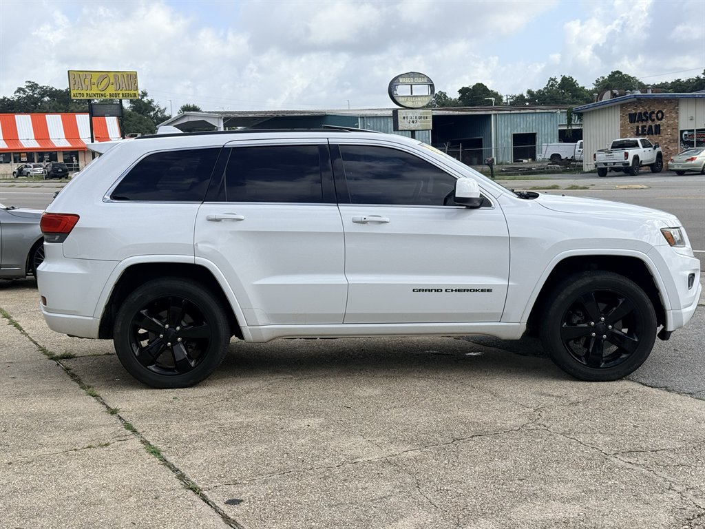 2014 Jeep Cherokee - $12,495