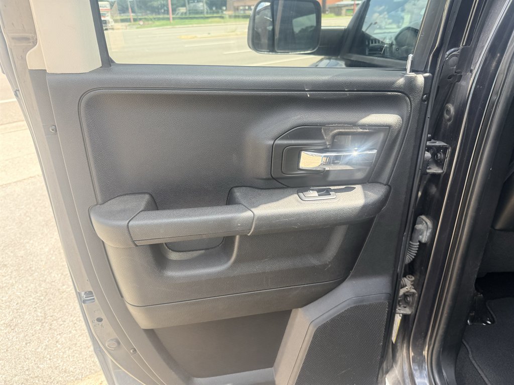 2013 Ram 1500 - $11,995