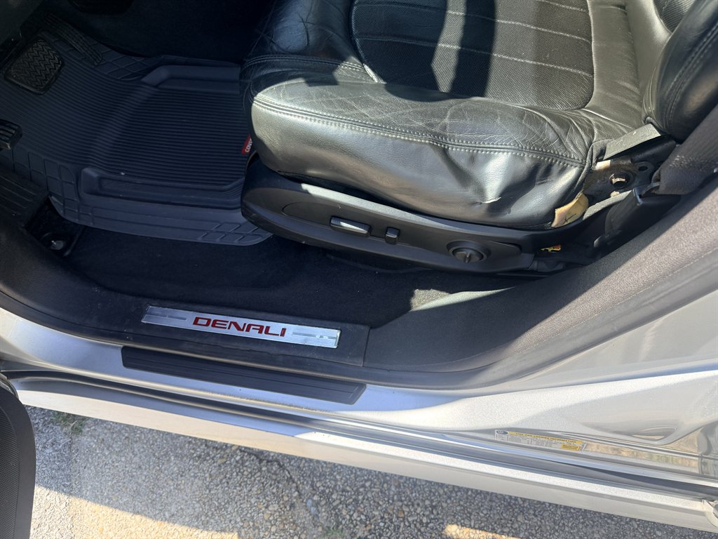 2012 GMC Acadia - $8,495