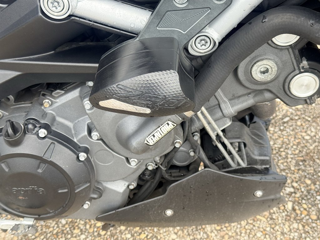 2014 Aprilia Dorsoduro 750 - $4,200