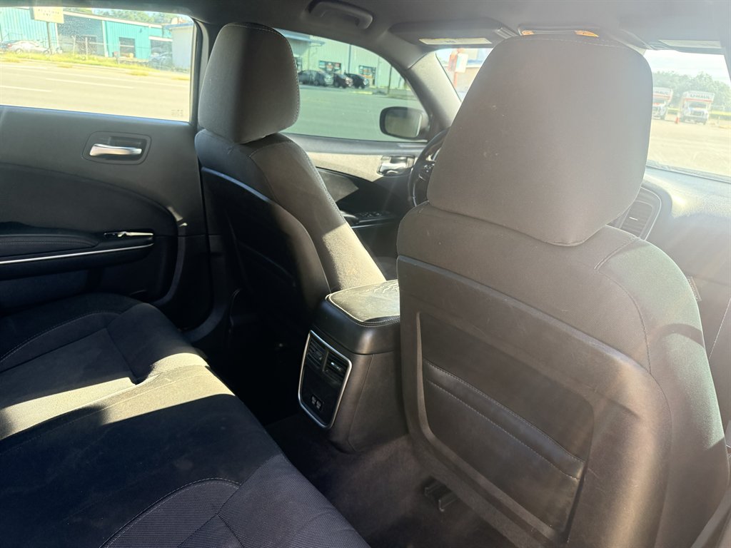 2016 Dodge Charger - $9,995