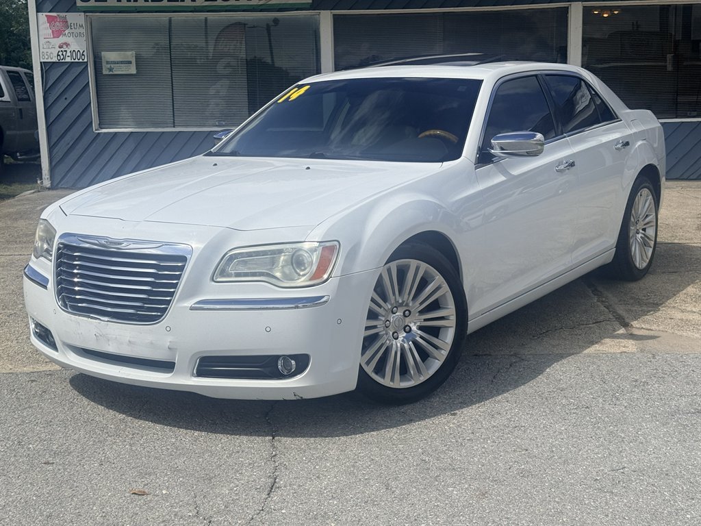 2014 Chrysler 300 - $10,495