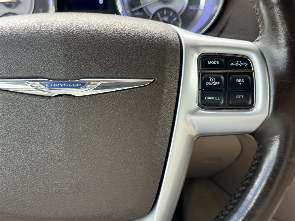 2014 Chrysler 300 - $11,695