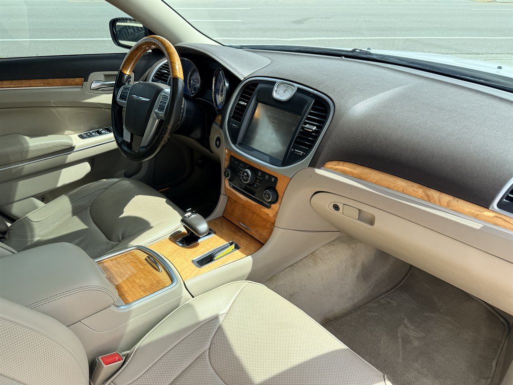2014 Chrysler 300 - $11,695