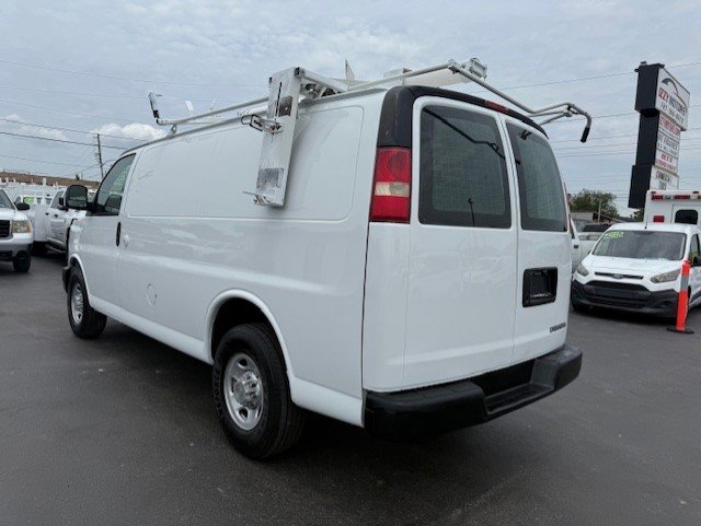 2009 Chevrolet Express 2500 2500 photo