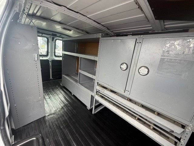 2009 Chevrolet Express 2500 2500 photo