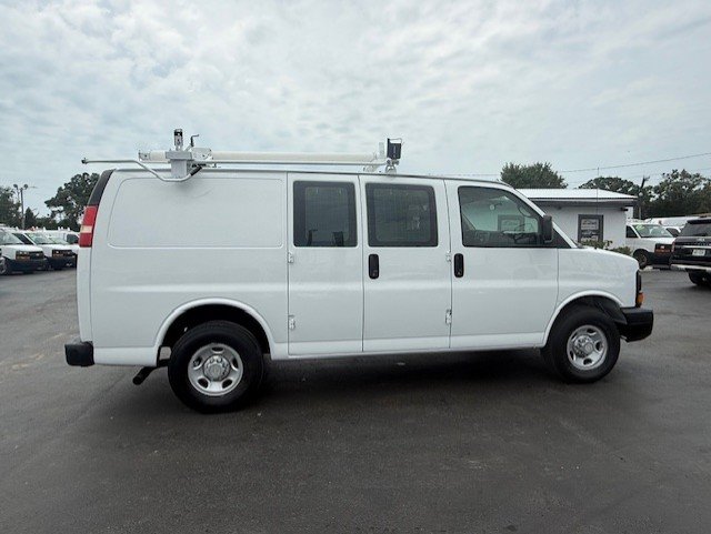 2009 Chevrolet Express 2500 2500 photo