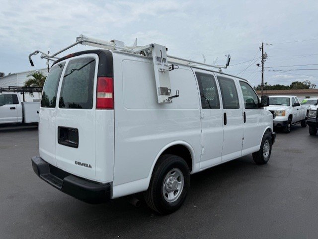 2009 Chevrolet Express 2500 2500 photo