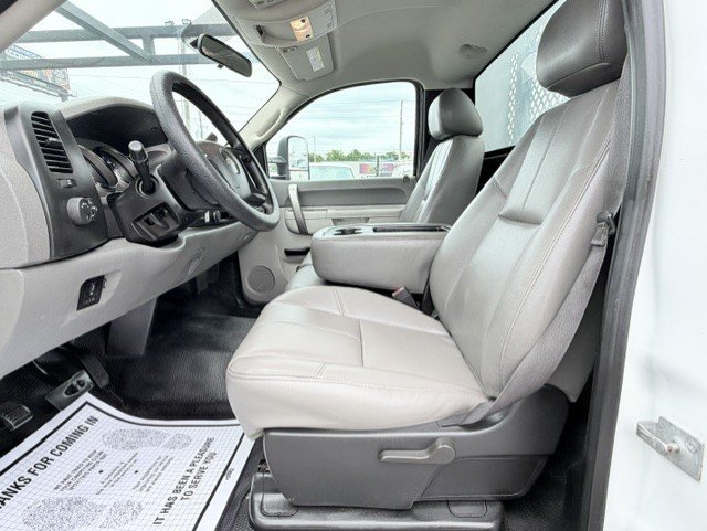 2014 Chevrolet Silverado - $17,888
