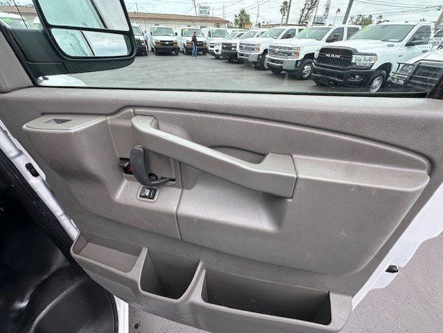2016 Chevrolet Express - $14,888