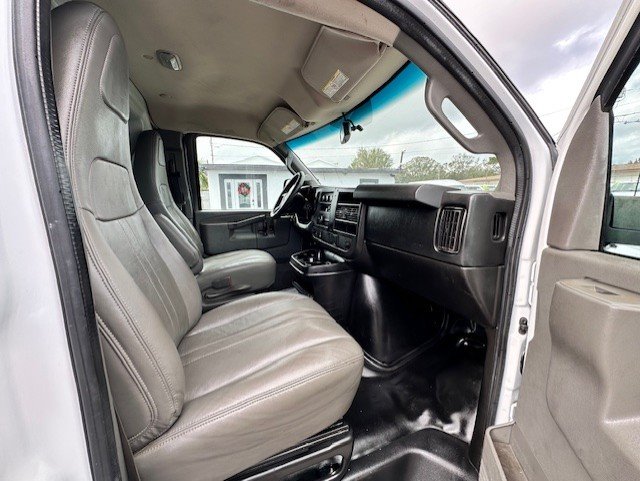 2016 Chevrolet Express - $14,888
