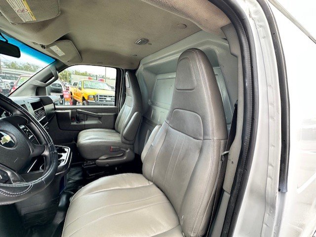 2016 Chevrolet Express - $14,888