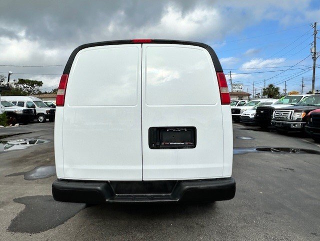 2016 Chevrolet Express - $14,888