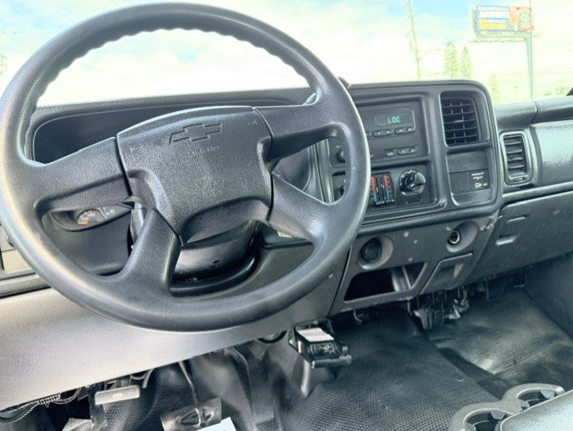 2006 Chevrolet Silverado - $17,888