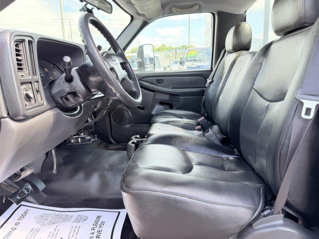 2006 Chevrolet Silverado - $17,888
