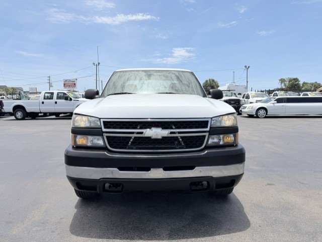 2006 Chevrolet Silverado 2500 - $16,888
