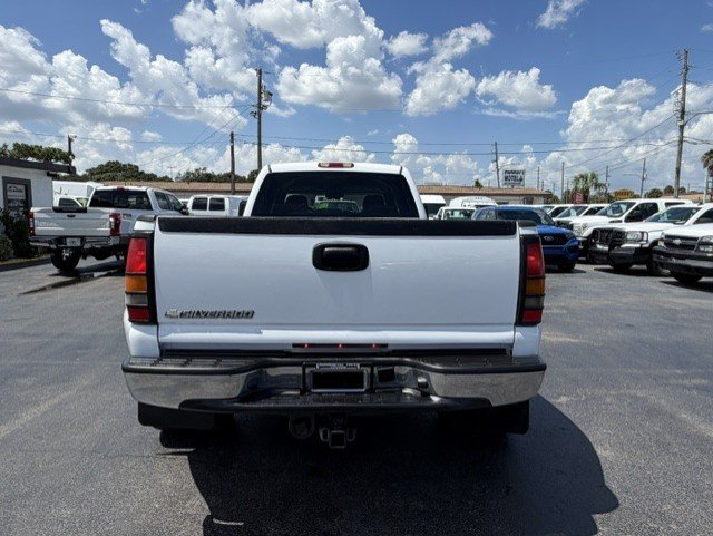 2007 Chevrolet Silverado 3500 Clsc - $19,888