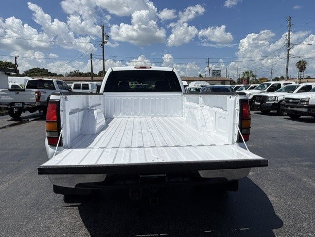 2007 Chevrolet Silverado 3500 Clsc - $19,888