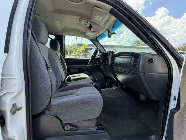 2007 Chevrolet Silverado 3500 Clsc - $19,888