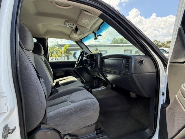 2007 Chevrolet Silverado 3500 Clsc - $19,888