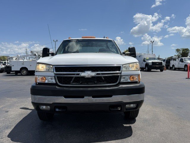 2007 Chevrolet Silverado 3500 Clsc - $19,888