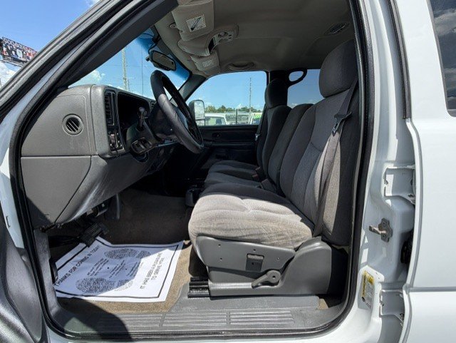 2007 Chevrolet Silverado 3500 Clsc - $19,888