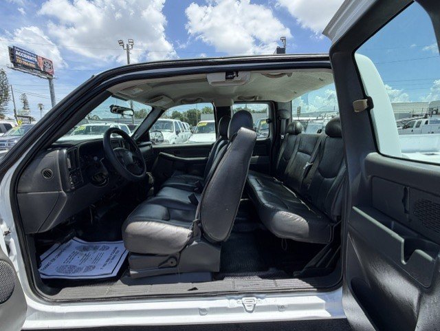 2007 Chevrolet Silverado - $8,888